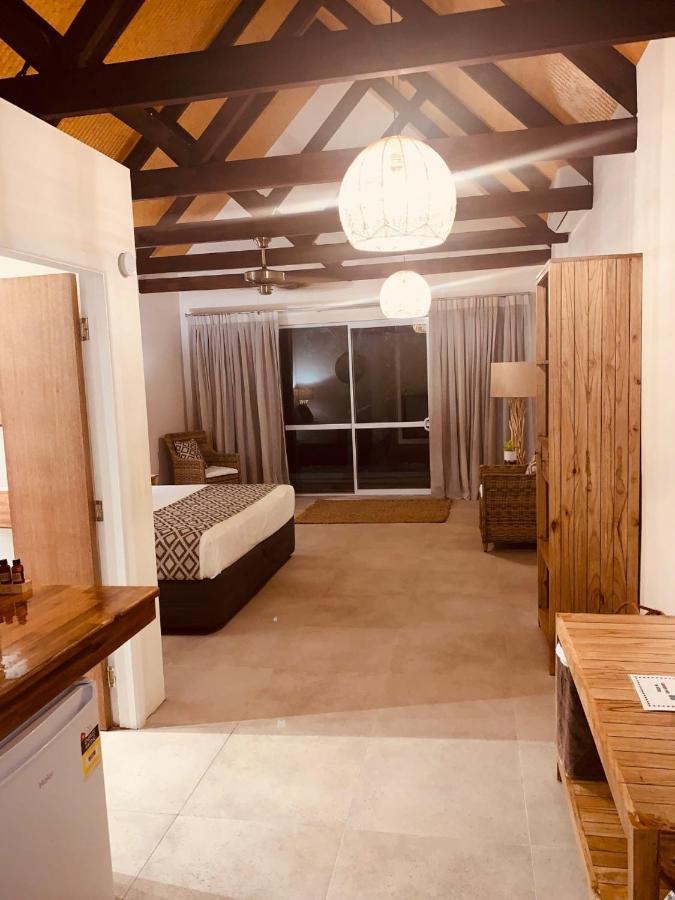 Tongan Beach Resort Utungake Bagian luar foto