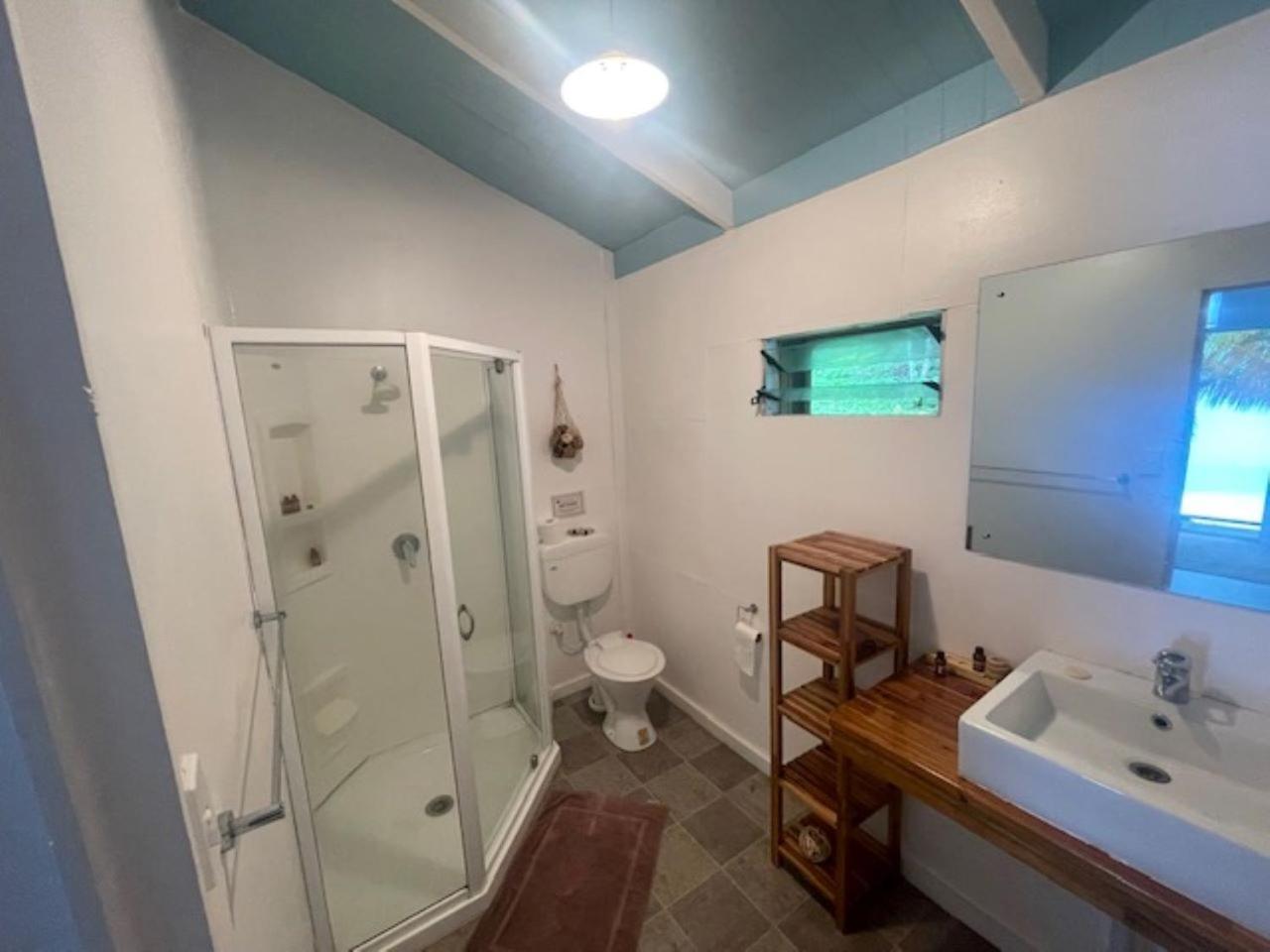 Tongan Beach Resort Utungake Bagian luar foto